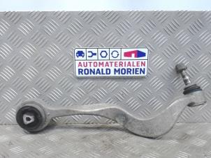 Usados Brazo portante izquierda delante BMW 5 serie (E60) 525d 24V Precio € 60,00 Norma de margen ofrecido por Automaterialen Ronald Morien B.V.