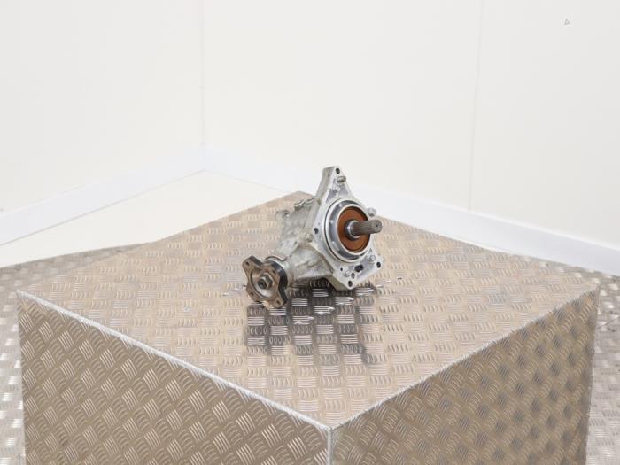 Differential vorne van een Renault Koleos I 2.0 dCi 16V 4x4 2008