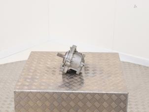 Differential vorne van een Renault Koleos I 2.0 dCi 16V 4x4 2008