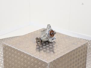 Differential vorne van een Renault Koleos I 2.0 dCi 16V 4x4 2008