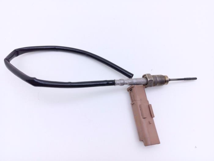 Usagé Sensor température d’échappement Citroen C3 Picasso (SH) 1.6 HDi 90 Prix € 29,00 Règlement à la marge proposé par Automaterialen Ronald Morien B.V.