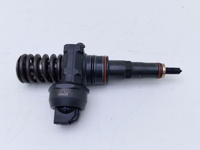 Usagé Injecteurs Volkswagen New Beetle (9C1/9G1) 1.9 TDI 100 Prix € 25,00 Règlement à la marge proposé par Automaterialen Ronald Morien B.V.