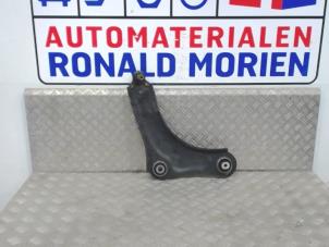 Używane Wahacz zawieszenia prawy przód Renault Megane III Coupe (DZ) 1.5 dCi 110 Cena € 40,00 Procedura marży oferowane przez Automaterialen Ronald Morien B.V.
