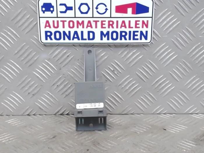 Relay Renault Trafic New 1.9 dCi 100 16V 8200021109