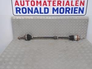 Used Front drive shaft, right Toyota Corolla Wagon (E9) Price € 75,00 Margin scheme offered by Automaterialen Ronald Morien B.V.