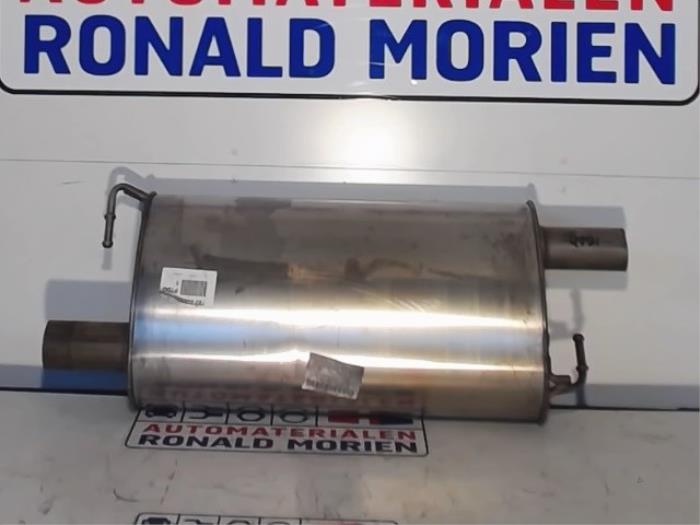Exhaust front silencer from a Volkswagen Transporter T6 2.0 TDI 150 4Motion 2016