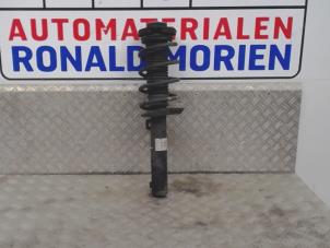Used Front shock absorber rod, right Volkswagen Passat (362) Price € 90,00 Margin scheme offered by Automaterialen Ronald Morien B.V.