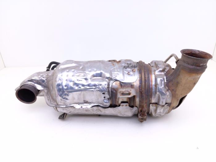 Gebrauchte Rußfilter Peugeot 207/207+ (WA/WC/WM) 1.6 HDi Preis € 275,00 Margenregelung angeboten von Automaterialen Ronald Morien B.V.