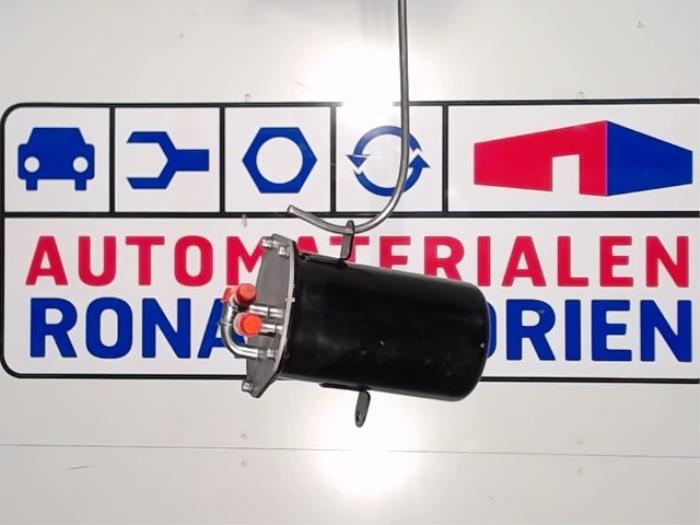 Begagnade Bränslefilter Volkswagen Touareg (7PA/PH) 3.0 TDI V6 24V BlueMotion Technology DPF Pris € 75,00 Inklusive moms erbjuds av Automaterialen Ronald Morien B.V.