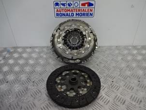 Used Clutch kit (complete) BMW X1 (F48) xDrive 20i 2.0 16V Twin Power Turbo Price € 356,95 Inclusive VAT offered by Automaterialen Ronald Morien B.V.