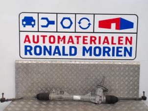 Usagé Boîtier de direction Renault Twingo II (CN) 1.2 16V LEV Prix € 125,00 Règlement à la marge proposé par Automaterialen Ronald Morien B.V.