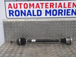 Used Front drive shaft, right Volkswagen Passat Price € 95,00 Margin scheme offered by Automaterialen Ronald Morien B.V.