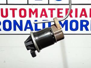 AGR Ventil van een Honda Insight (ZE2) 1.3 16V VTEC 2011