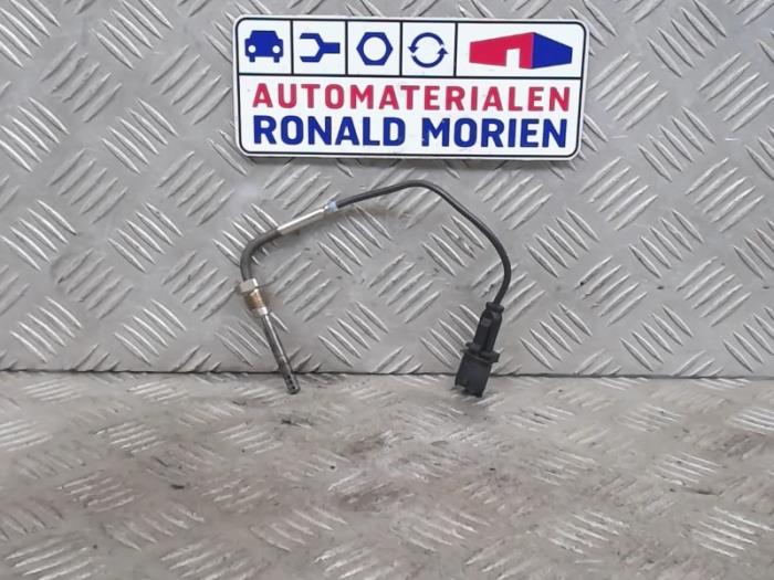 Usagé Sensor température d’échappement Opel Insignia Sports Tourer 2.0 CDTI 16V Prix € 25,00 Règlement à la marge proposé par Automaterialen Ronald Morien B.V.