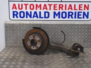 Używane Uchwyt sworznia prawy tyl BMW Z4 Roadster (E85) 2.0 16V Cena € 200,00 Procedura marży oferowane przez Automaterialen Ronald Morien B.V.
