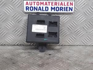 Usados Ordenador body control Renault Trafic (1FL/2FL/3FL/4FL) 1.6 dCi 115 Precio € 99,00 Norma de margen ofrecido por Automaterialen Ronald Morien B.V.