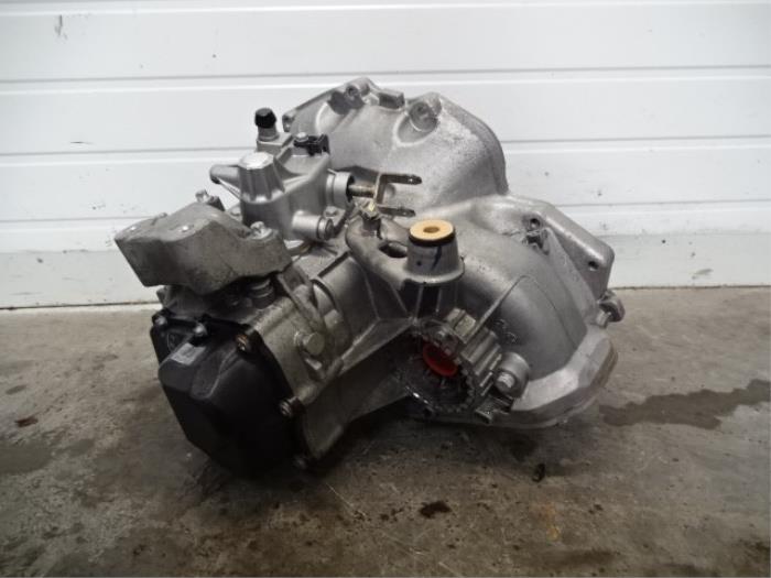 Gearbox from a Opel Corsa D 1.4 16V Twinport 2014