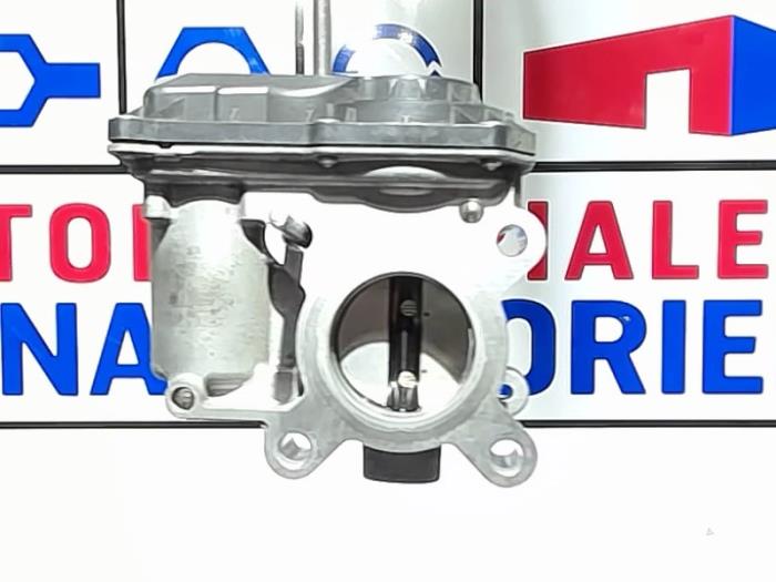 Gebrauchte Drosselklappengehäuse Renault Megane III Berline (BZ) 1.2 16V TCE 115 Preis € 19,00 Margenregelung angeboten von Automaterialen Ronald Morien B.V.