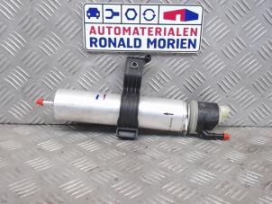 Usados Filtro de combustible BMW 1 serie (F21) 116d 1.5 12V TwinPower Precio € 80,00 Norma de margen ofrecido por Automaterialen Ronald Morien B.V.
