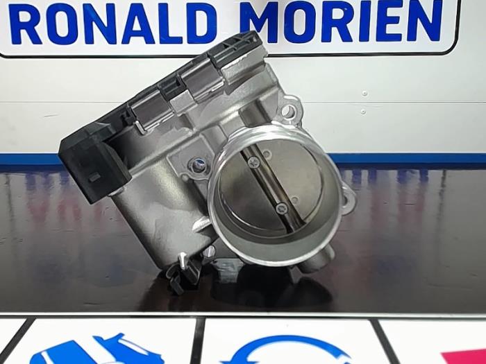Neuf Boîtier accélérateur Ford Focus 3 1.6 EcoBoost 16V 182 Prix € 65,00 Prix TTC proposé par Automaterialen Ronald Morien B.V.