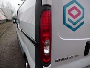 Używane Tylne swiatlo pozycyjne lewe Renault Trafic New (FL) 2.0 dCi 16V 115 Cena € 40,00 Procedura marży oferowane przez Automaterialen Ronald Morien B.V.