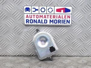 Usados Sirena de alarma Ford C-Max Precio € 40,00 Norma de margen ofrecido por Automaterialen Ronald Morien B.V.