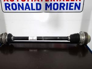 Used Drive shaft, rear right Volkswagen Golf VII (AUA) 2.0 R-line 4Motion 16V Price € 65,00 Inclusive VAT offered by Automaterialen Ronald Morien B.V.