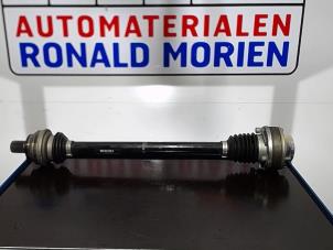 Used Drive shaft, rear left Volkswagen Golf VII (AUA) 2.0 R-line 4Motion 16V Price € 65,00 Inclusive VAT offered by Automaterialen Ronald Morien B.V.