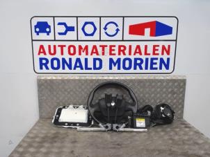 Usagé Airbag droite (tableau de bord) Renault Megane III Berline (BZ) 1.6 16V Prix sur demande proposé par Automaterialen Ronald Morien B.V.