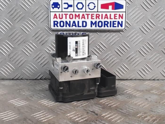 Usagé Bloc ABS Ford EcoSport (JK8) 1.5 TDCi Prix € 350,00 Règlement à la marge proposé par Automaterialen Ronald Morien B.V.