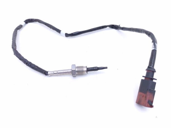 Usagé Sensor température d’échappement Volkswagen Passat Alltrack (3G5) 2.0 TDI BiTurbo 16V 4Motion Prix € 18,15 Prix TTC proposé par Automaterialen Ronald Morien B.V.