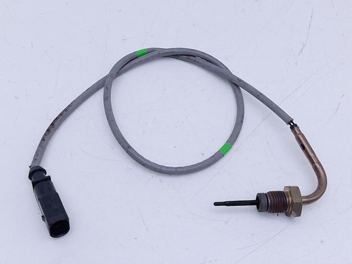 Usagé Sensor température d’échappement Volkswagen Passat Alltrack (3G5) 2.0 TDI 16V 190 4Motion Prix € 18,15 Prix TTC proposé par Automaterialen Ronald Morien B.V.
