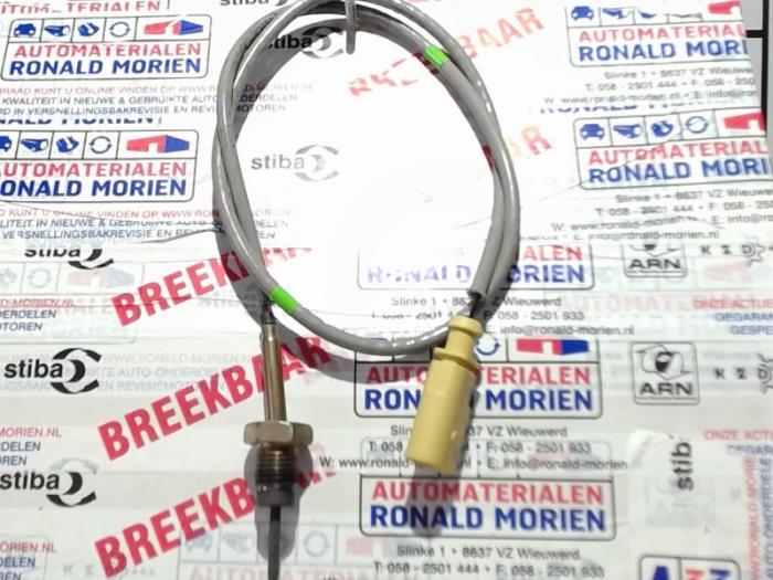 Usagé Sensor température d’échappement Volkswagen Passat Alltrack (3G5) 2.0 TDI 16V 190 4Motion Prix € 25,00 Prix TTC proposé par Automaterialen Ronald Morien B.V.