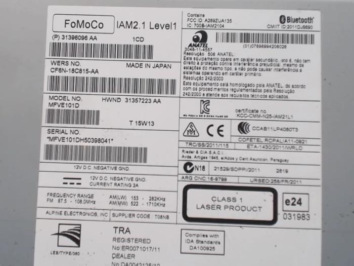 Radioodtwarzacz CD z Volvo V60 I (FW/GW) 2.0 D2 16V 2015