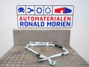 Usagé Airbag plafond gauche Volkswagen Touran Prix € 75,00 Règlement à la marge proposé par Automaterialen Ronald Morien B.V.