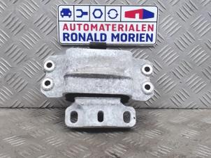 Used Gearbox mount Volkswagen Touran Price € 25,00 Margin scheme offered by Automaterialen Ronald Morien B.V.