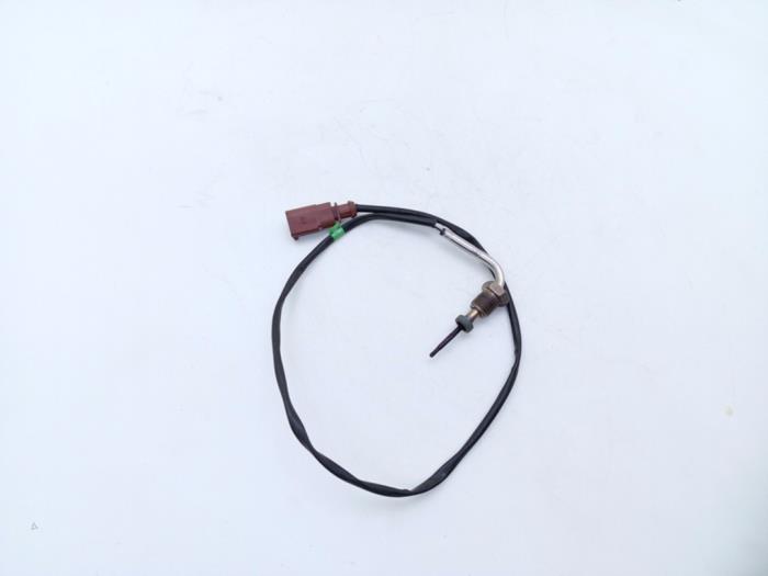 Usagé Sensor température d’échappement Volkswagen Tiguan (5N1/2) 2.0 TDI 16V Prix € 34,99 Prix TTC proposé par Automaterialen Ronald Morien B.V.