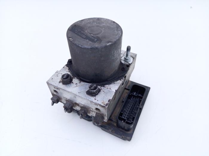 Gebrauchte ABS Pumpe Iveco New Daily IV 35C11V, 35S11, 35S11D Preis € 249,00 Margenregelung angeboten von Automaterialen Ronald Morien B.V.