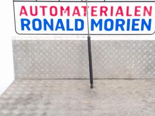 Usados Amortiguador de gas izquierda detrás Opel Insignia Precio € 50,00 Norma de margen ofrecido por Automaterialen Ronald Morien B.V.