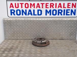 Used Clutch kit (complete) Opel Agila (B) 1.0 12V Price on request offered by Automaterialen Ronald Morien B.V.