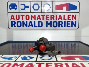 Used Water pump Volkswagen Golf VII Alltrack 1.6 TDI 4Motion 16V Price € 29,00 Margin scheme offered by Automaterialen Ronald Morien B.V.