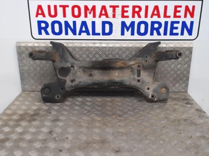 Usados Subchasis Seat Ibiza IV SC (6J1) 1.4 TDI Precio € 49,00 Norma de margen ofrecido por Automaterialen Ronald Morien B.V.