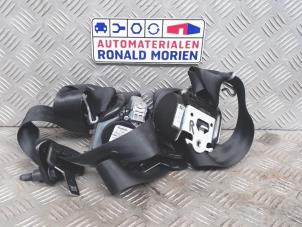 Used Set of seatbelt tensioners Renault Megane III Coupe (DZ) Price on request offered by Automaterialen Ronald Morien B.V.