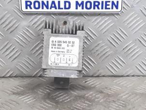 Usados Ordenador de refrigeración Mercedes A (W168) 1.6 A-160 Precio € 80,00 Norma de margen ofrecido por Automaterialen Ronald Morien B.V.