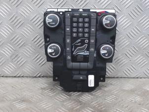 Used Radio control panel Volvo V40 (MV) 1.6 D2 Price € 65,00 Margin scheme offered by Automaterialen Ronald Morien B.V.