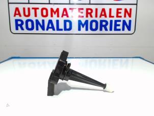 Used Oil level sensor Volkswagen Touareg (7PA/PH) 3.0 V6 24V TSI Hybrid Price € 20,00 Margin scheme offered by Automaterialen Ronald Morien B.V.