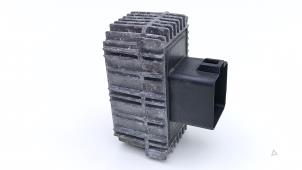 Used Glow plug relay Opel Astra H SW (L35) 1.7 CDTi 16V Price € 7,50 Margin scheme offered by Automaterialen Ronald Morien B.V.