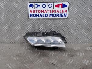 Usados Luz de circulación diurna derecha Renault Clio IV (5R) 1.5 Energy dCi 90 FAP Precio € 70,00 Norma de margen ofrecido por Automaterialen Ronald Morien B.V.