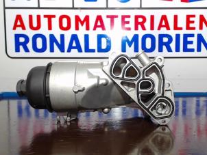 Usagé Boîtier filtre à huile Volvo V40 (MV) 1.6 D2 Prix € 75,00 Règlement à la marge proposé par Automaterialen Ronald Morien B.V.