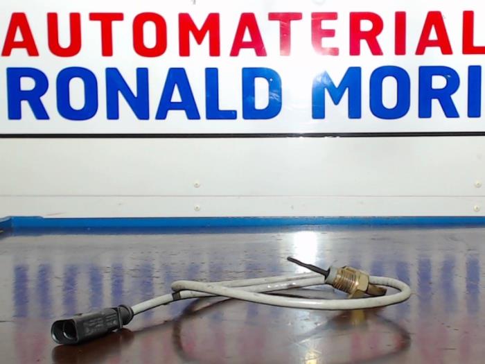 Usagé Sensor température d’échappement Volkswagen Touran (5T1) 2.0 TDI 150 Prix € 18,15 Prix TTC proposé par Automaterialen Ronald Morien B.V.